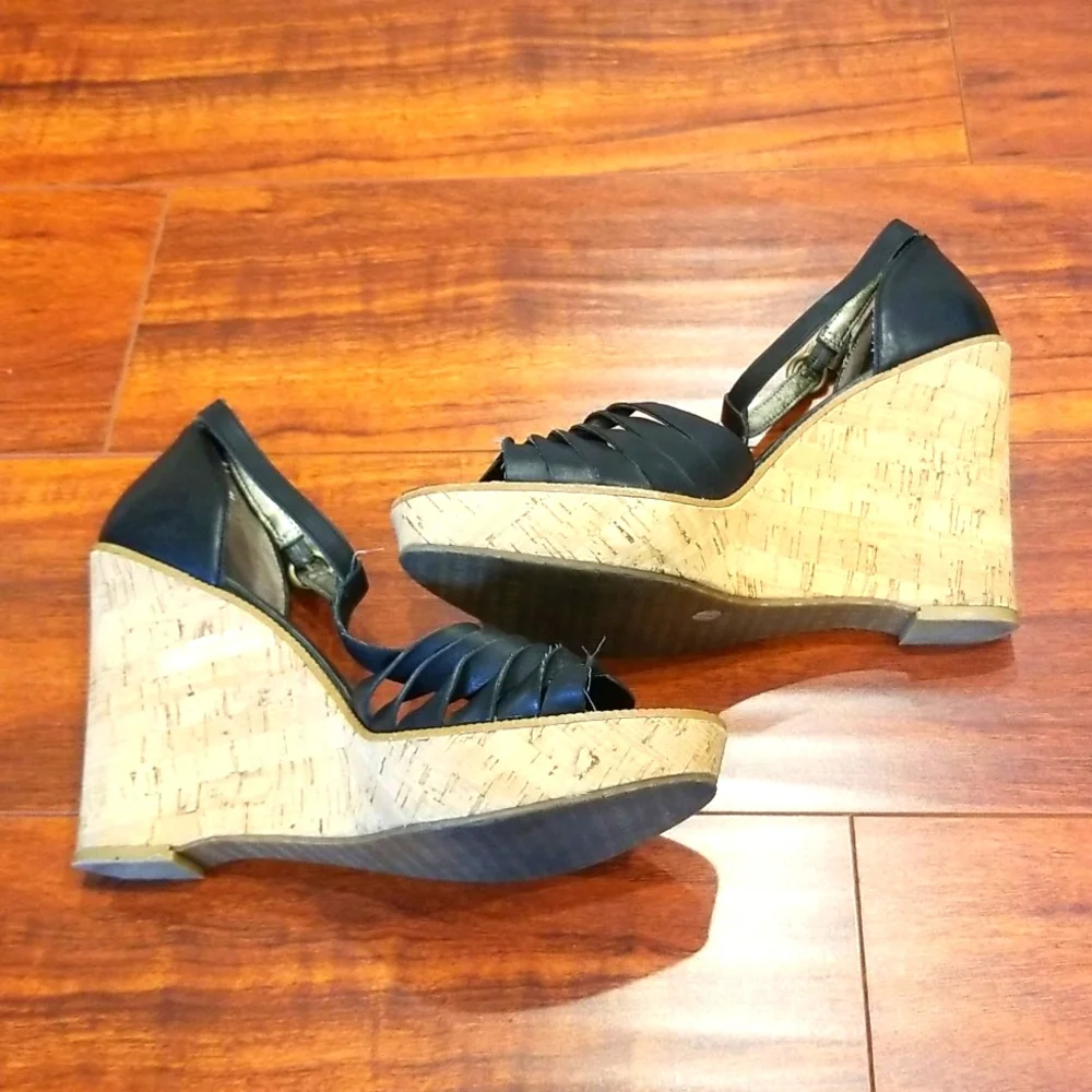 Banana Republic Platform Shoes size 10